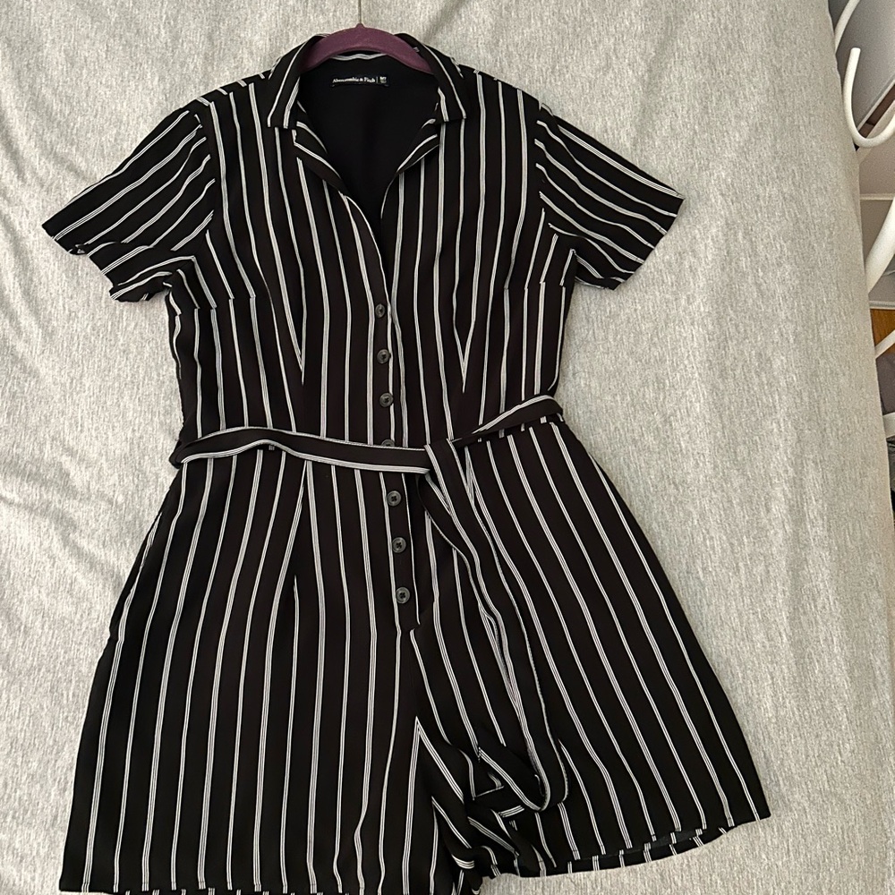 Abercrombie & Fitch Black and White striped buttoned romper